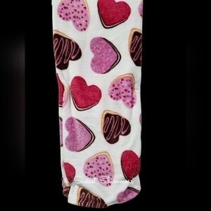DECO Valentines Heart Donuts Soft Oversized Throw Blanket Home Decor 50"x70" New